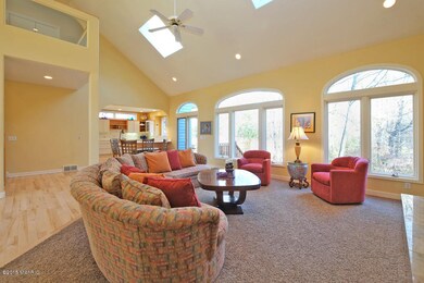 7843 Shepards Glenn new-6
