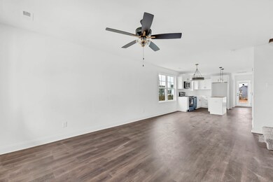 195 Quarry View Ct, Clarksville, TN 37043 - photo 2