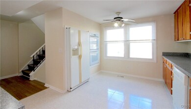 8394A Shallowcreek Rd unit A, Liverpool, NY 13090 - photo 3