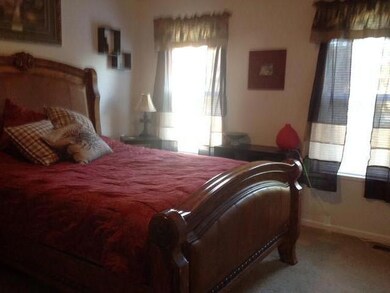 213 E Deer St, Mandan, ND 58554 - photo 6