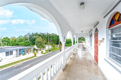 Upper Balcony
