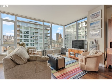 The Strand unit E706, Portland, OR 97201 - photo 5