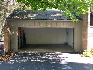 Garage 1