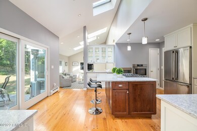 8 Verona Dr, Riverside, CT 06878 - photo 4