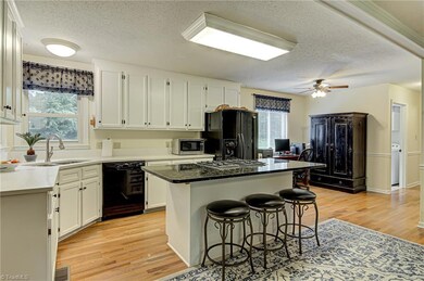 3001 Younts Ln, Greensboro, NC 27406 - photo 7