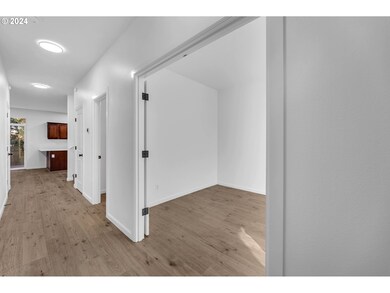 5805 NE 59th Ave, Vancouver, WA 98661 - photo 4