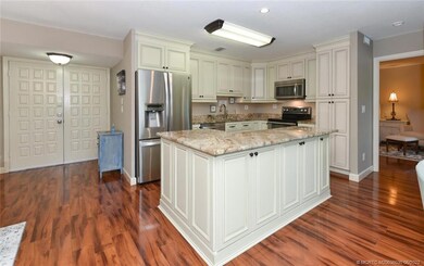 Renovated Kitchen - Granite Counters/Island