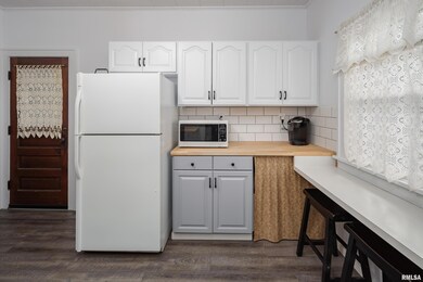 2020 3rd St, Moline, IL 61265 - photo 6