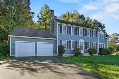 4 Jonathans Way, Upton, MA 01568 - photo 2