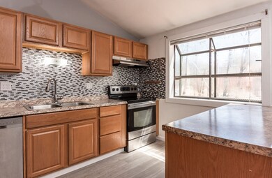 25 Redfield Cir, Derry, NH 03038 - photo 7