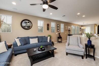 7)GREAT ROOM