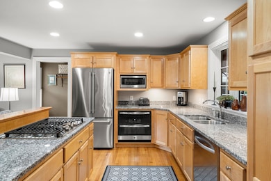 51 Spring Hill Rd, New Castle, NH 03854 - photo 6