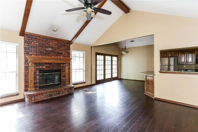 2624 E Hills Dr, Moore, OK 73160 - photo 6