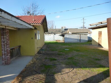 14584 Imperial Rd, Poplar, CA 93257 - photo 6