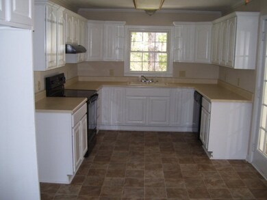 315 Kay Dr NE, Dalton, GA 30721 - photo 5