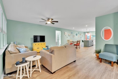 111 SW 24th St -34