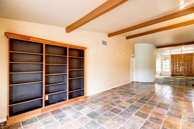 Built in Bookshelf