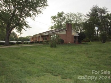 143 Jenkins Rd, Statesville, NC 28625 - photo 3