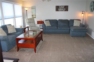 312 SW Seaside Sparrow St, Lees Summit, MO 64082 - photo 5