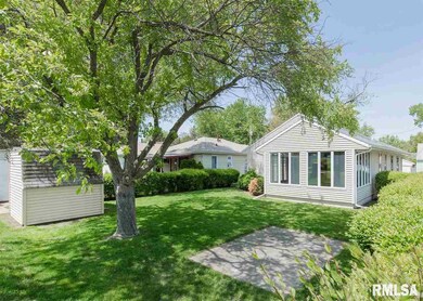 1233 E Dover Ct, Davenport, IA 52803 - photo 6