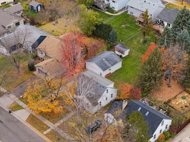 869 Iowa Ave W, Saint Paul, MN 55117 - photo 5