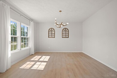 6149 Century Farm Dr, Loveland, OH 45140 - photo 4