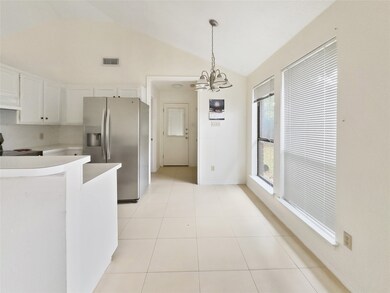 1106 Hollis St unit B, Arlington, TX 76013 - photo 4