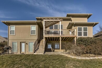 5037 Woodstock Ct, Shawnee, KS 66218 - photo 5