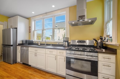 2421 N 2nd St, Milwaukee, WI 53212 - photo 5