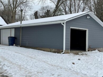 3172 E Waterloo Rd, Akron, OH 44312 - photo 4