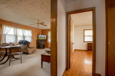 2021 W Olive St-9