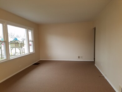 2133 Indian Rd, Waukegan, IL 60087 - photo 3