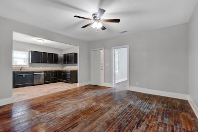 925 W Nelson St, Denison, TX 75020 - photo 5