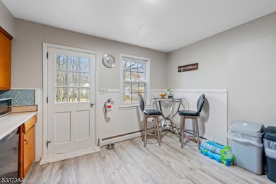 21 Laurie Rd, Landing, NJ 07850 - photo 3