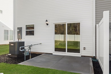 145 Randwick Ln, Greer, SC 29651 - photo 4