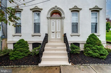 238 W High St, Womelsdorf, PA 19567 - photo 2