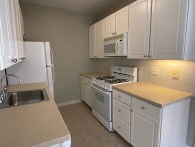 850 Massachusetts Ave unit 5, Cambridge, MA 02139 - photo 3