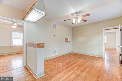 716 Round Hill Rd, Winchester, VA 22602 - photo 6