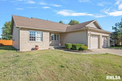 117 Brookside Glen Dr, Sherman, IL 62684 - photo 2