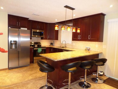 7 Long Ct, Bushkill, PA 18324 - photo 3