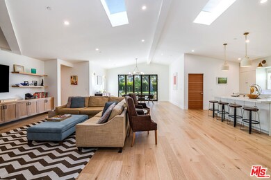 13542 Valleyheart Dr N, Sherman Oaks, CA 91423 - photo 5