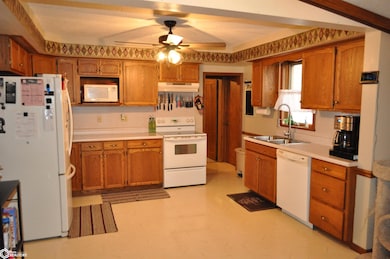 21 Sue St, Manning, IA 51455 - photo 5