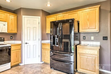 833 W Florida Ave, Nampa, ID 83686 - photo 6