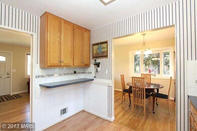 12813 Weiss St, Rockville, MD 20853 - photo 5