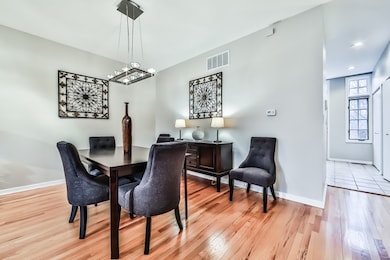 2638 N Southport Ave, Chicago, IL 60614 - photo 6