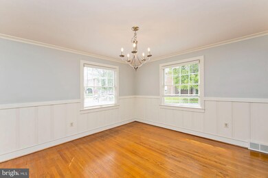 210 N Washington St, Winchester, VA 22601 - photo 2