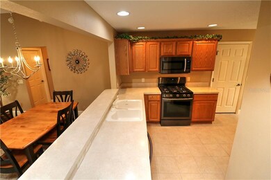 Breakfast Bar with Double Sink