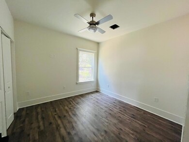 214 S Haugh Ave, Picayune, MS 39466 - photo 4