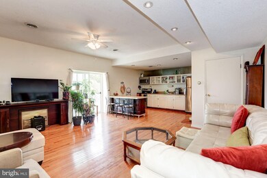 311 W 1st St, Hagerstown, MD 21740 - photo 2