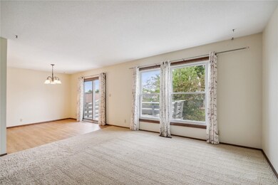 4702 Twin Pine Dr NE, Cedar Rapids, IA 52402 - photo 7